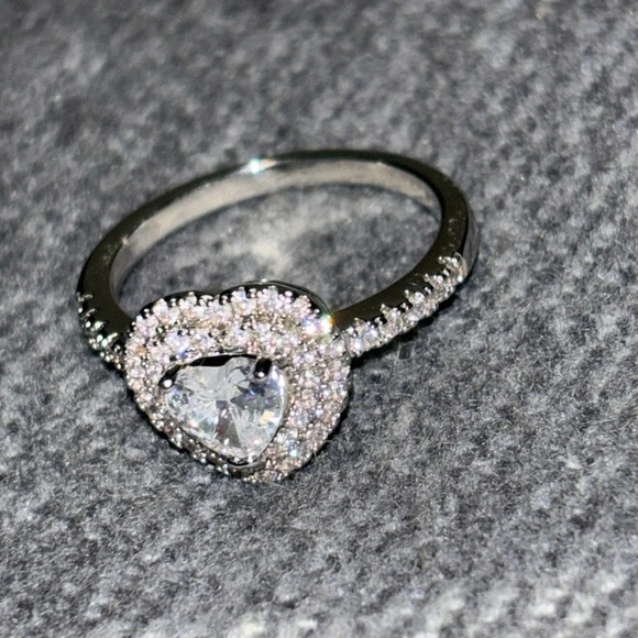 Silver Tone Fashion Engagement Style pear heart shape Ring Size 8.5 - Picture 3 of 8
